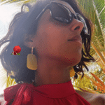 Boucle d'oreille d'inspiration sézane, avec pendentif rectangulaire XXL en résine