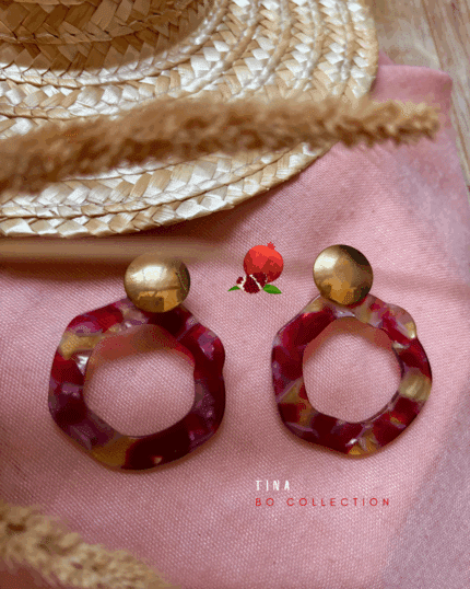 Boucle d'oreille de forme ronde en résine (coloris mixte dans les tons rouge)