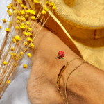 Chaine de cheville double avec 10 petites perles carrées en acier inoxydable