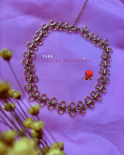 Collier ras de cou choker joliment travaillé en acier inoxydable