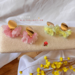 Boucle d'oreille fleurie Clou d'oreille acier inoxydable 2 pampilles fleurs  Coloris : rose ou jaune/vert Longueur 4 cm