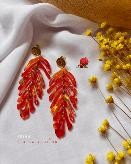 Boucle d'oreille pendante en forme de feuilles en résine