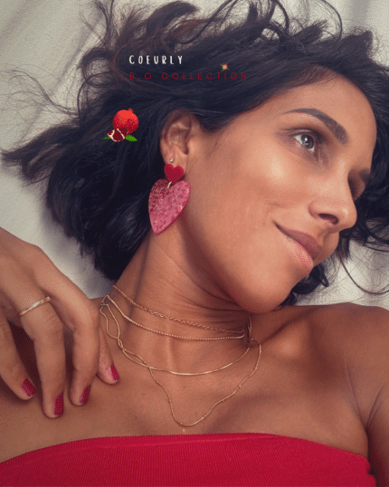 Boucle d'oreille en forme de coeur XXL Pendentif coeur à paillettes en résine et clou d'oreille en forme de coeur rouge en résine Longueur 5,5 cm