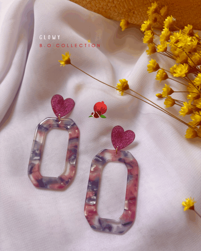 Boucle d'oreille avec pendentif évidé en forme rectangulaire Clou d'oreille en forme de coeur rose pailleté Longueur : 6 cm