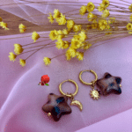 Boucle d'oreille en forme de petite créole en acier inoxydable Pendentifs étoile en résine et astres (soleil et lune) en acier inoxydable