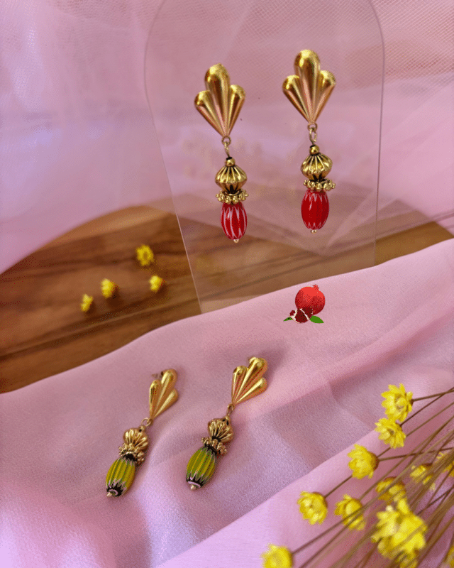 Boucle d'oreille en acier inoxydable Avec pampilles colorées