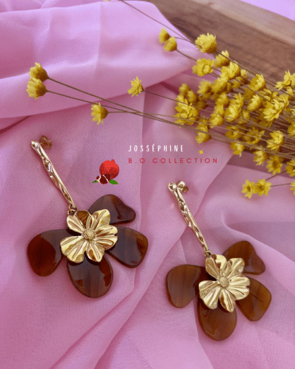 Boucle d'oreille avec double pendentifs fleurs en acétate et en acier inoxydable Clou d'oreille tige texturé