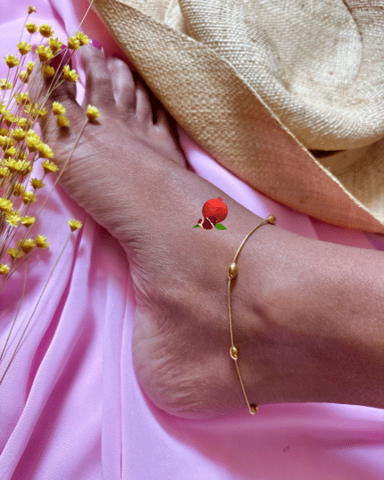 Chaine de cheville en acier inoxydable Petites boules dorées à interfaces régulières