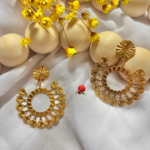 Boucle d'oreilles texturée en forme de demi cercle en acier inoxydable