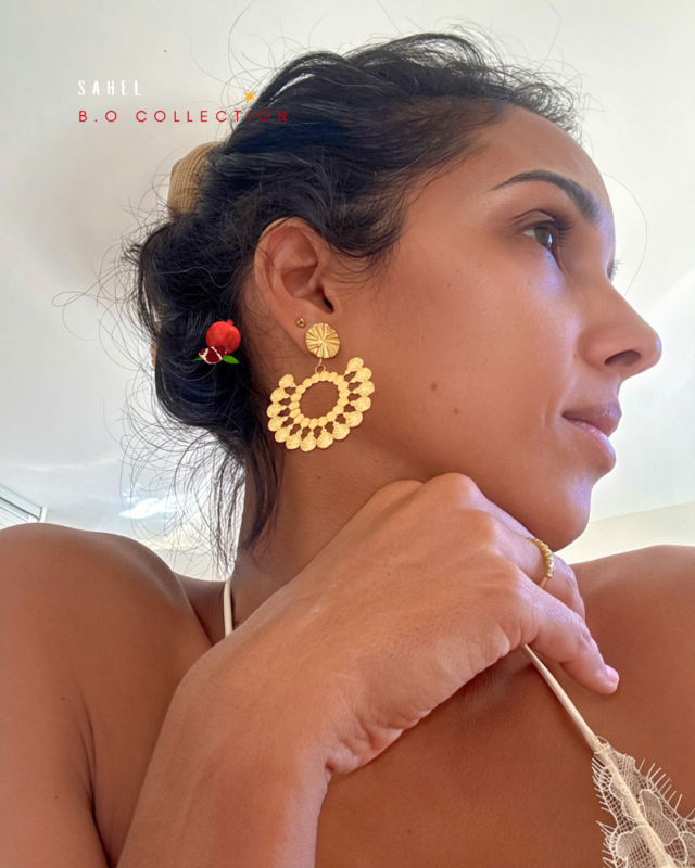 Boucle d'oreilles texturée en forme de demi cercle en acier inoxydable