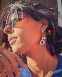 Boucle d’oreille créole en acier inoxydable avec avec pampilles en céramique et en acier inoxydable Pampilles coeur, étoiles, perles, ...